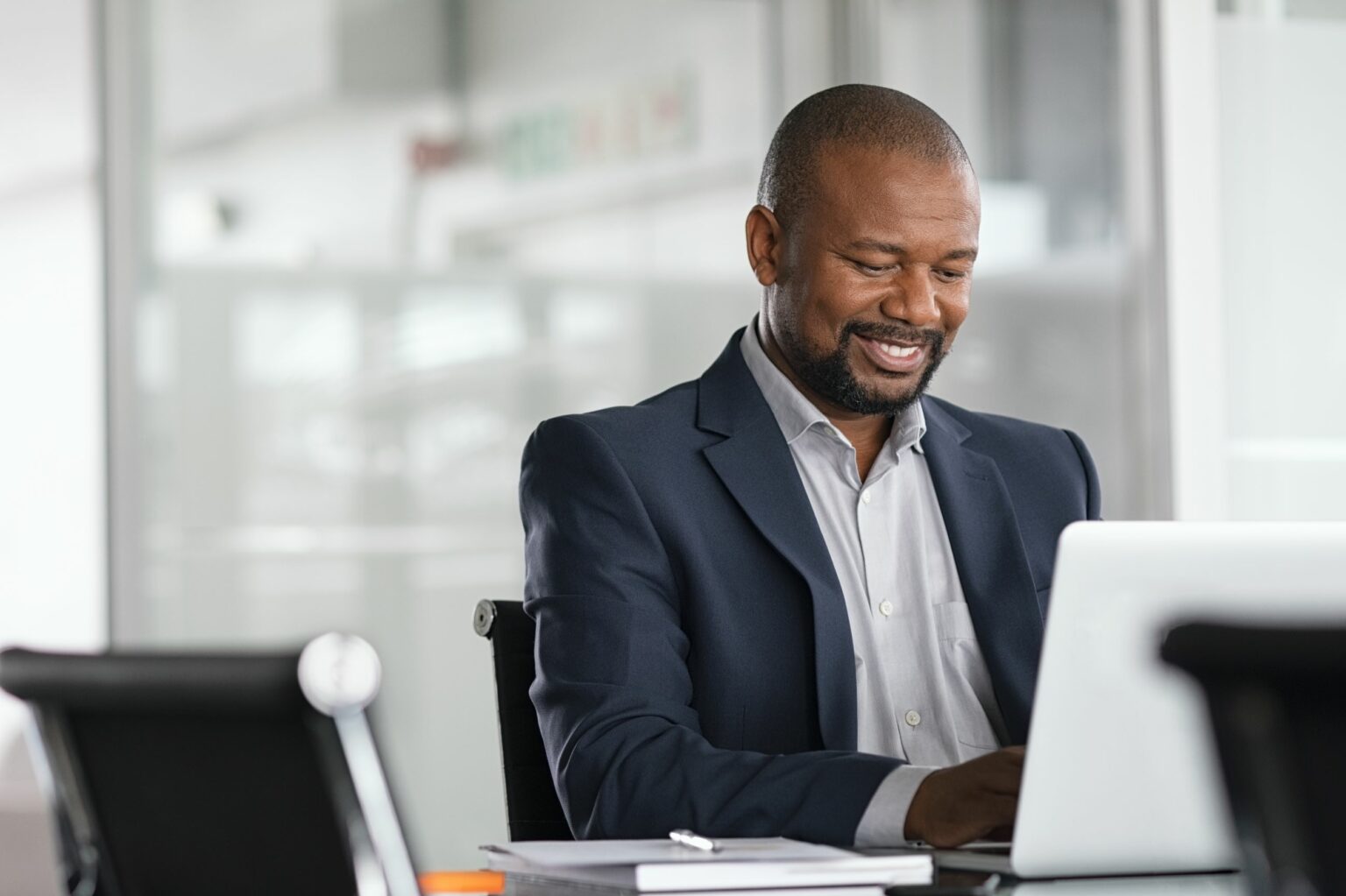 Maviance Financial Businessman